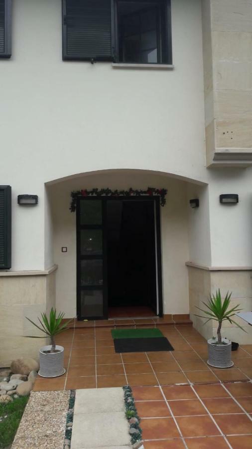 Mozues Apartment Sámano Exterior foto